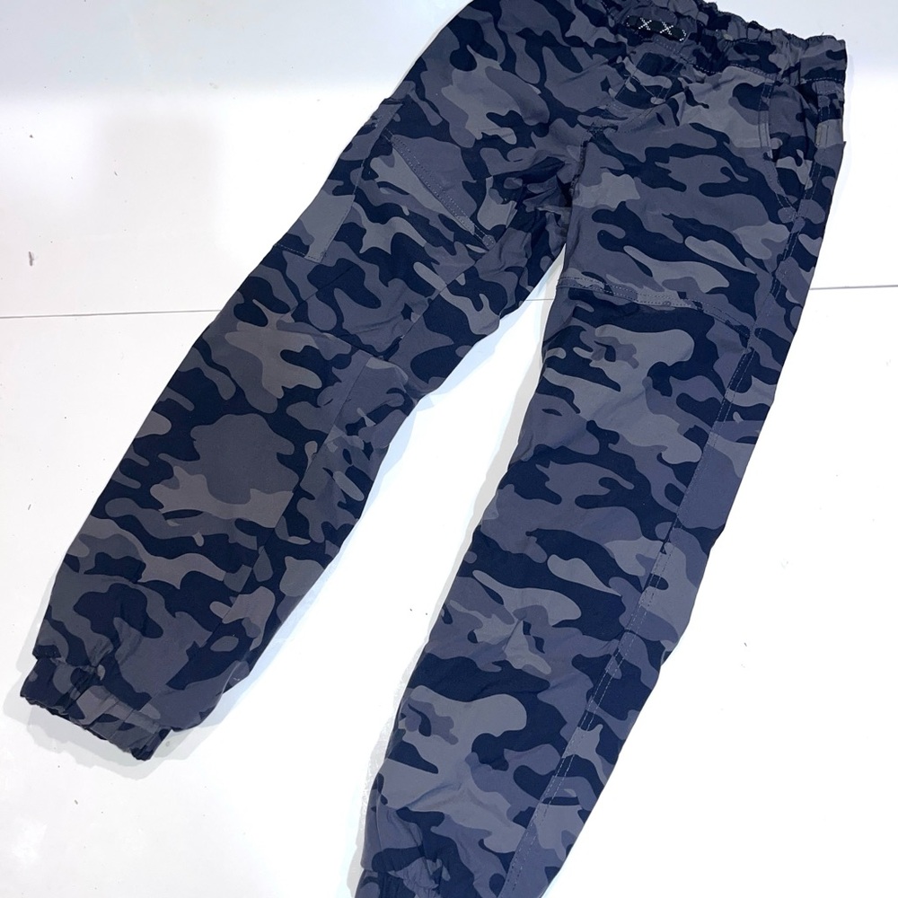 Eddie Bauer Black fleeced lined Camouflage Pants
